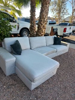 Sectional sofa couch 10’x5’