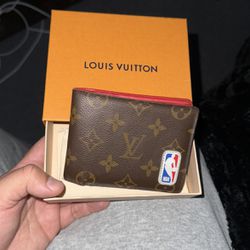 LV dupe wallet for Sale in Richmond, KY - OfferUp