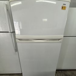 KENMORE 33” TOP AND BOTTOM REFRIGERATOR 