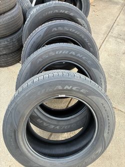 Goodyear 235/65R18 106H All-Season Tires