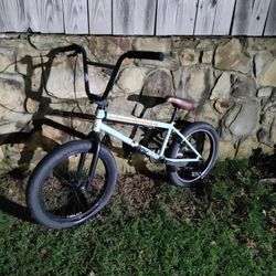 Kink Whip XL BMX Bike
