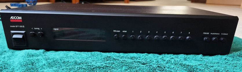 Adcom GFT-555 II Audiophile Professional Stereo AM/FM Radio - Good condition