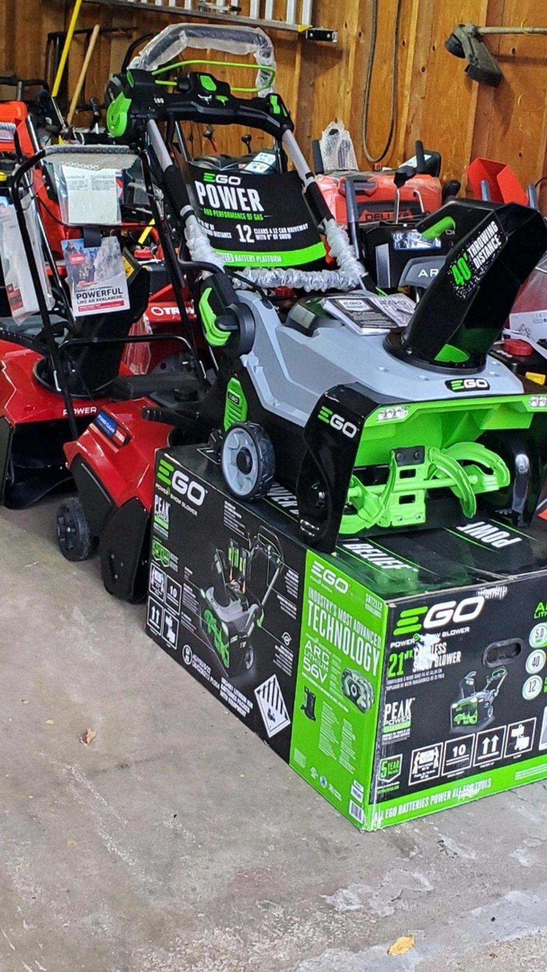 NEW EGO POWER+ Peak Power 56volt 21" Electric SnowBlower + 25Ah