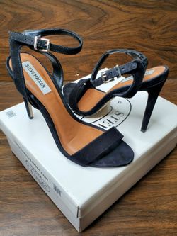 Steve Madden Landen, Black Suede Stilettos, Size 8.5