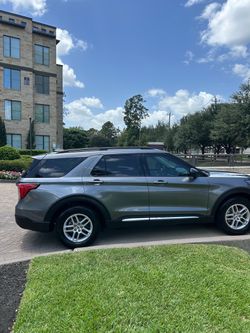 Ford Explorer - Active 2025 only 17k Miles