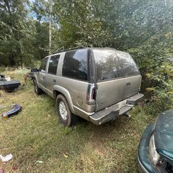 2000 Chevy Tahoe.