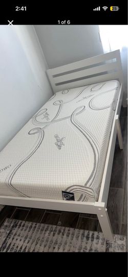 Twin Bed White Frame with Organic Cotton Mattress Open Box
