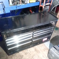 Black Husky Large Tool Box 