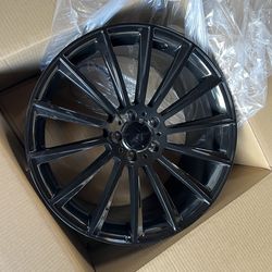 Mercedes  20” new Amg style rims set