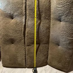 Kirkland XL Removable Cover Signature  Square Tufted Dog Bed