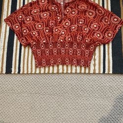 Urban Outfitters women’s top small retro 70s