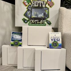 13” Apple MacBook Air m3 chip 16gb 256gb floor model 