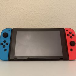 Refurbished Nintendo switch 1 with Pokemon sword(hdmi and charger included)
