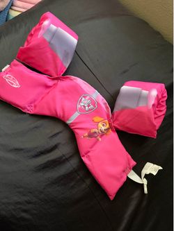 Girl life vest