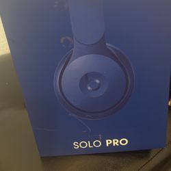 Beats Solo Pros 