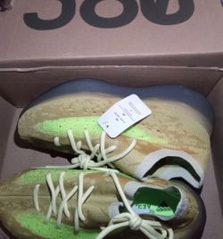 380s