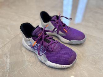 * Hardly used Adidas D.O.N. Issue #1 Mailman Kids Basketball Shoe size 3