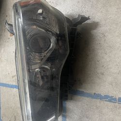 2015 4Runner Sr5 Front Left Light OEM