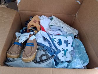 Box of baby clothes 3-6m