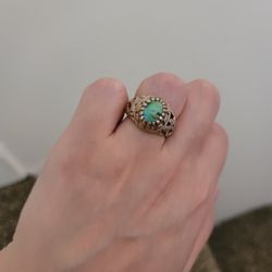 Silver Ring Whith Fayrouz Stone 