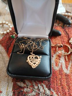 Large Dainty 14k Yellow Gold Chain With 14k Heart Pendant 