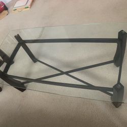 Coffee Table & 2 Matching Side Tables