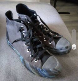 Converse Chuck Taylor High Top Sneakers size 8