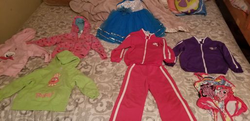Girls clothes