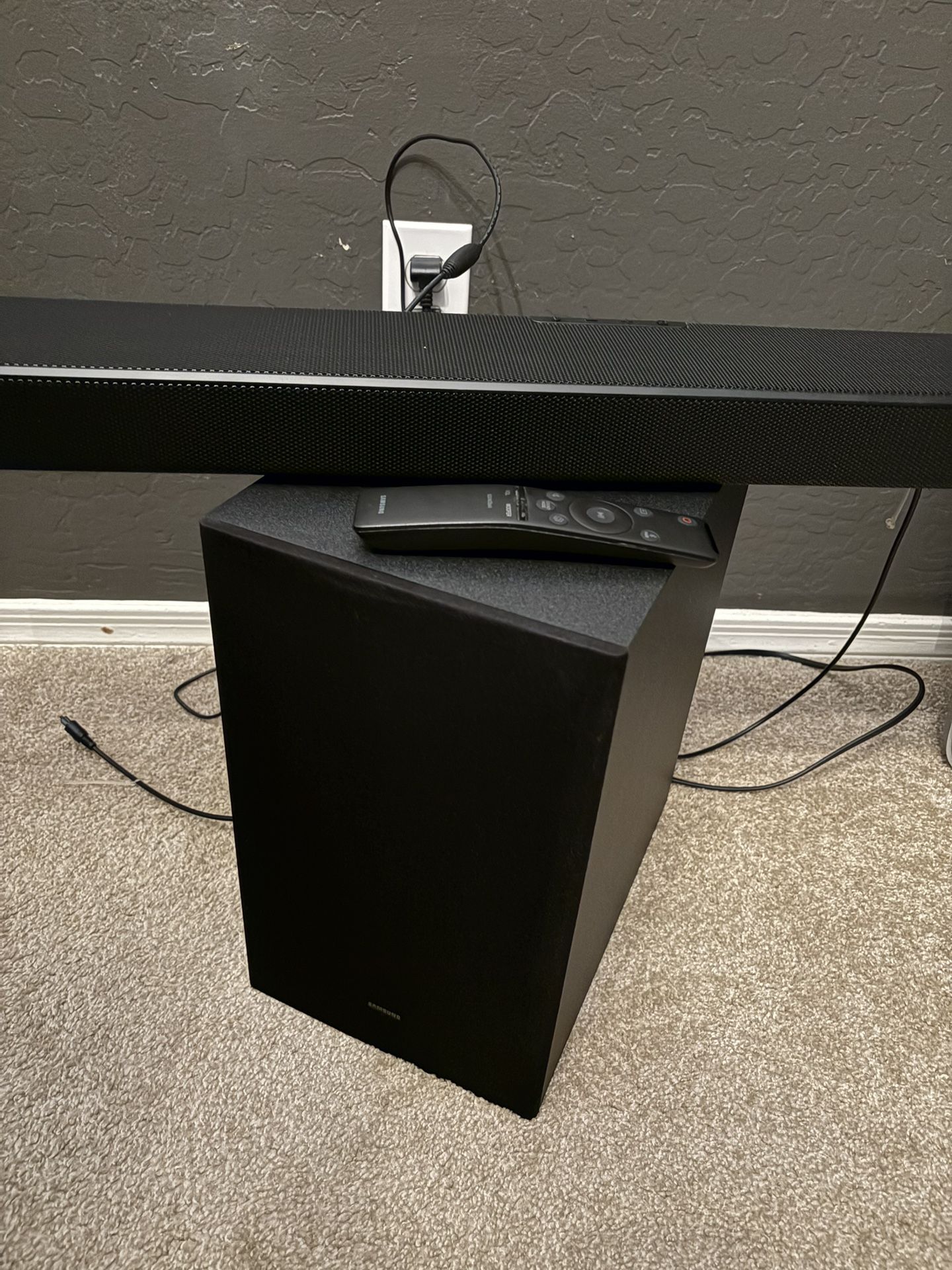 SAMSUNG SOUND BAR