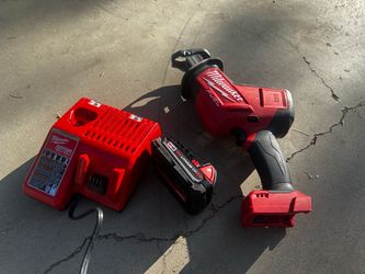 Milwaukee HACKZALL M18 Fuel Tool w/ Battery Charger and Compact Battery
