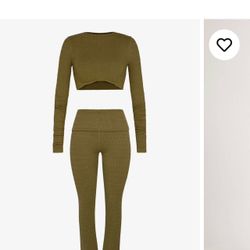 NEW! Savage Fenty Women’s sets Size L
