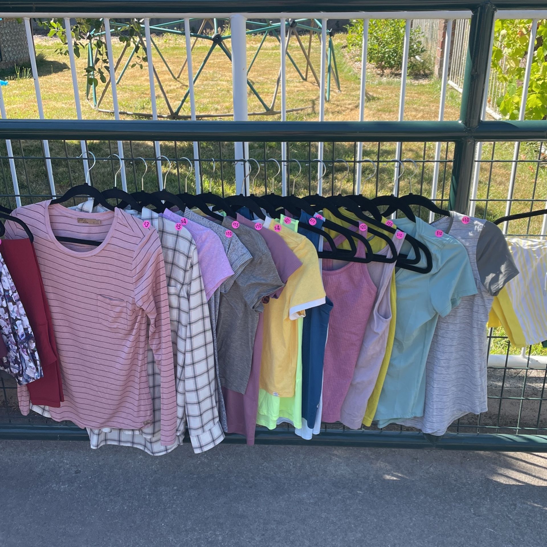 Lululemon Prana Mountain Hardware Patagonia Madewell