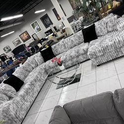 Huge “U” Shape Sectional With Oversize Seats 