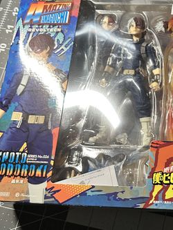 Revoltech Amazing Yamaguchi Shoto Todoroki