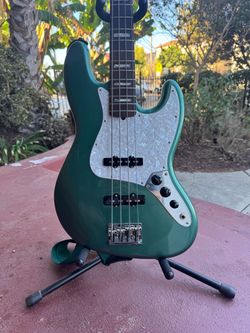 FS/FT - Fender Adam Clayton Jazz Bass