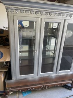 Silver Painted Stand To Store Your Plates And Silverware 