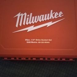Milwaukee 1/4" Socket Set