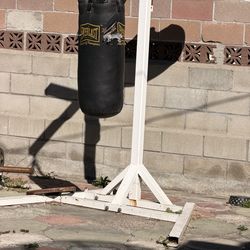 Boxing 3 station stand