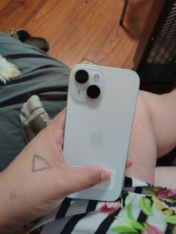iPhone 15 128gb attt only