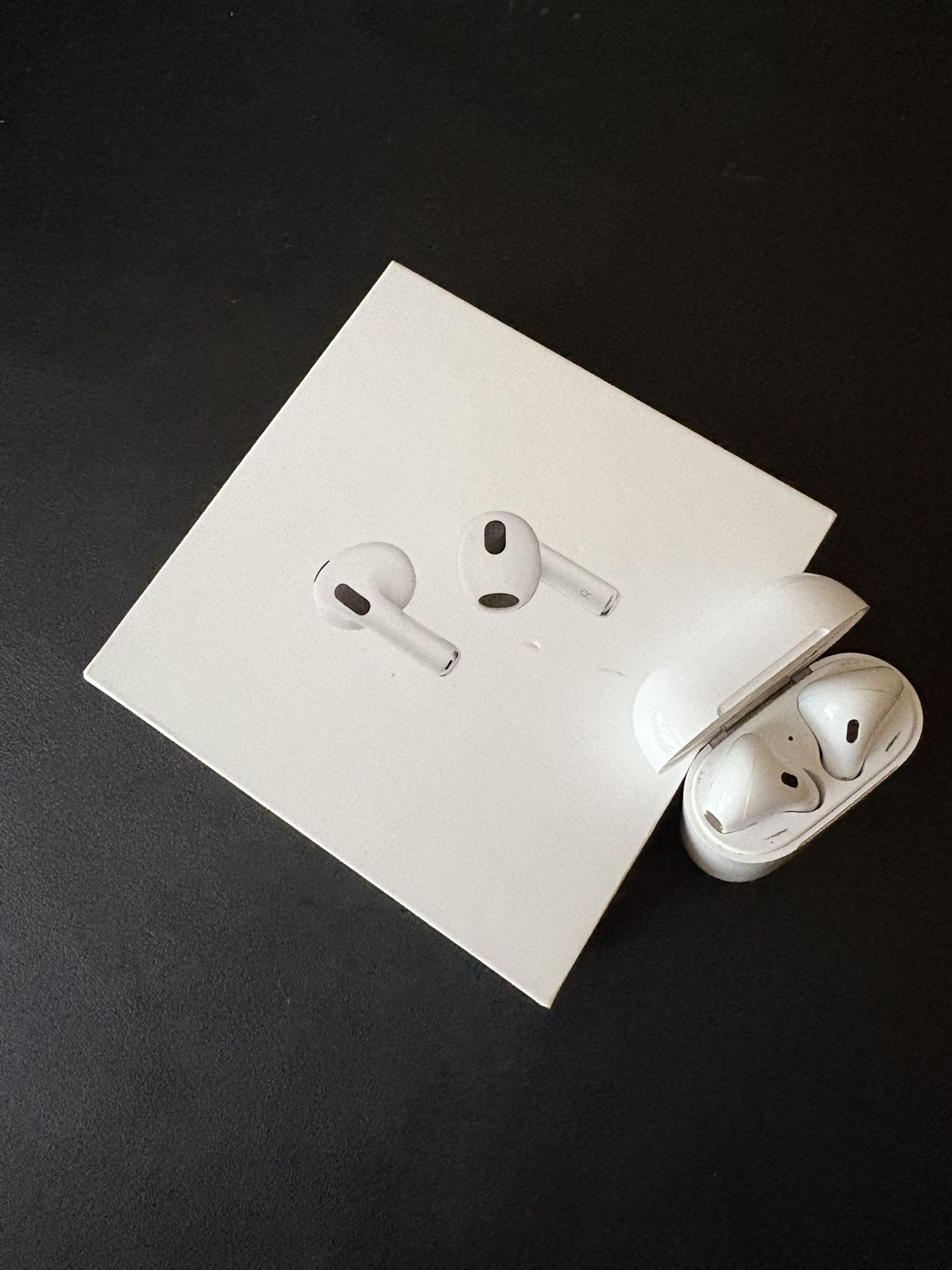 Apple AirPods