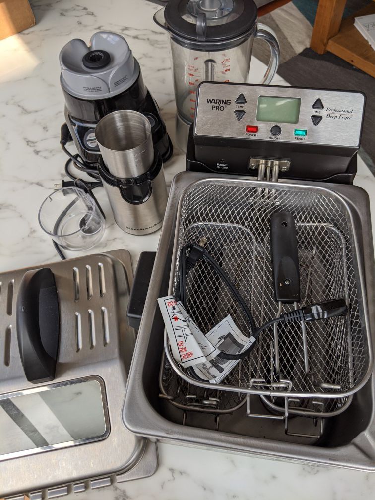 3 kitchen items blender, coffee grinder, fryer