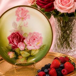 Original Vintage Porcelain Roses THOMAS Dessert Plate Signed Art Antique Wall White Gold Decor High End Elegant Decorator Collectible 7 3/4” HILLCREST