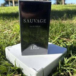 🔥 Dior Sauvage Eau de Parfum – 100 mL 🔥