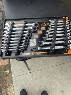 GEARWRENC H SAE/MM 90-Tooth Pro Combination Ratcheting Wrench Tool Set with Tray (18-Piece)