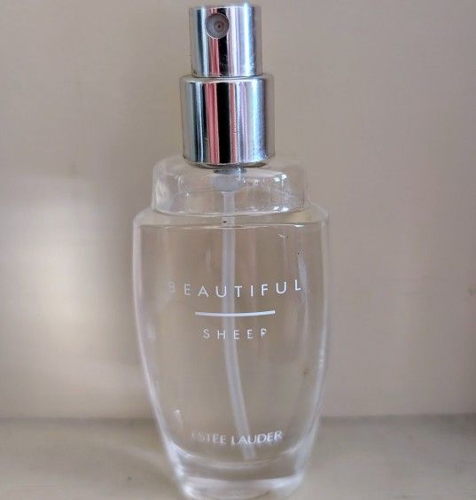 Beautiful Sheer by Estee Lauder 1 fl oz perfume (tried once)