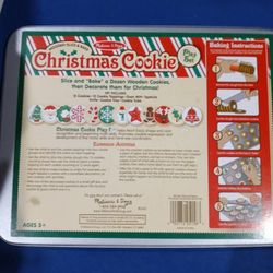 Melissa & Doug Wooden Slice & Bake Christmas Cookie Play Set