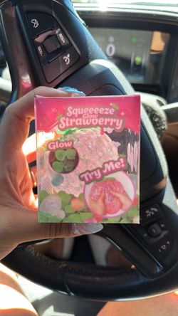 GLOW IN THE DARK GLITTER STRAWBERRY SQUISHY