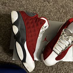 Size 9, Jordan 13s