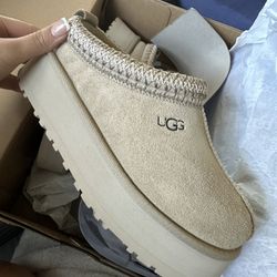 Uggs Sesame Size 5