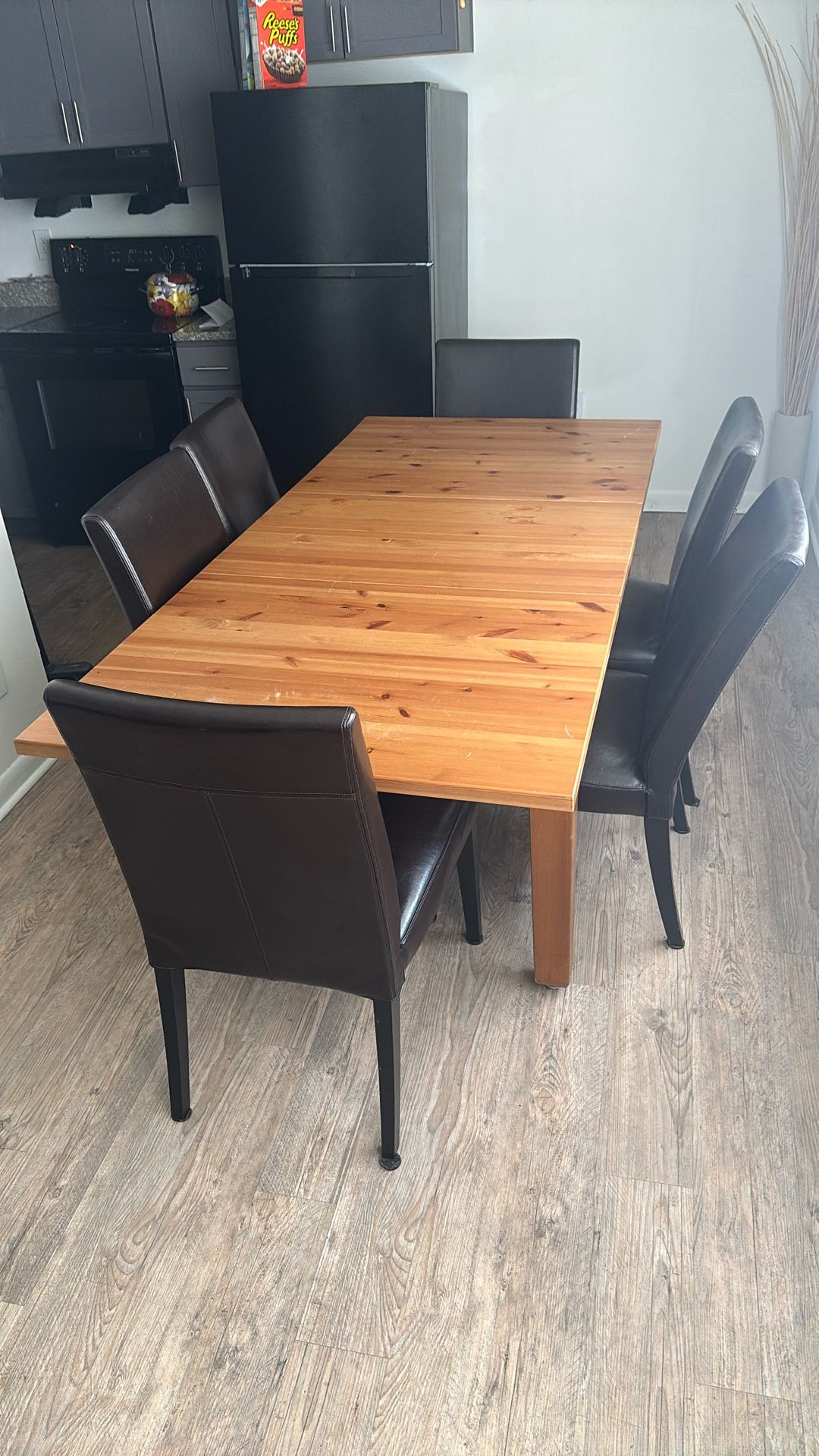 Pull Out Table